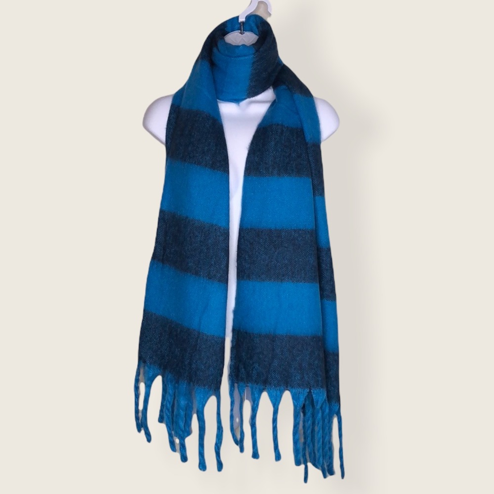 GAP Knit Reversible Blanket Scarf Striped Brushed Navy Royal Bright Blue Unisex